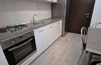Аренда уютной 2-комнатной квартиры 62 м² в районе Tomis Plus, Констанца, Румыния